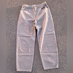 Abercrombie and Fitch high rise the taper Jean oat cream 8 short denim